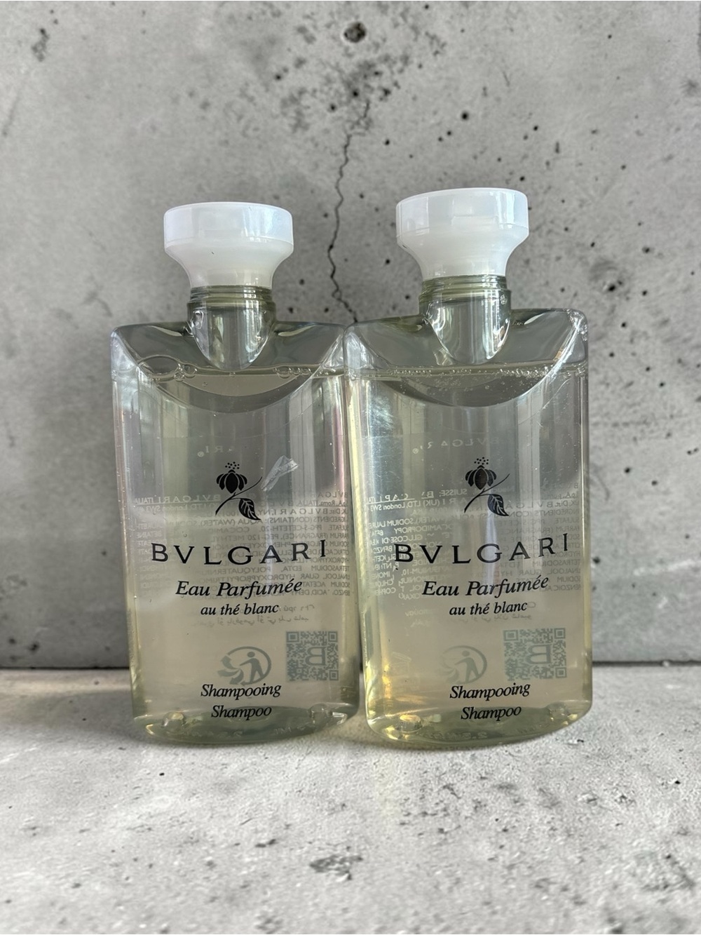 Bvlgari Eau Parfumée au thé blanc Shampoo - Clear with White Caps (Set of 2)